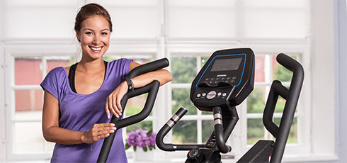 cardiostrong Elliptical Cross Trainer EX90 Plus Ergonomic: Multi grip concept and smooth course of movement