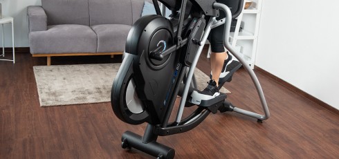 Crossový trenažér cardiostrong EX80 Stabilní konstrukce