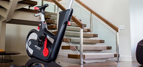 Life Fitness Indoor Bike IC7 by ICG Indoor-bike i fitnesscenter-kvalitet med minimal vedligeholdelse